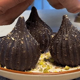 Caramel Nut Modak – Nutty Indulgence